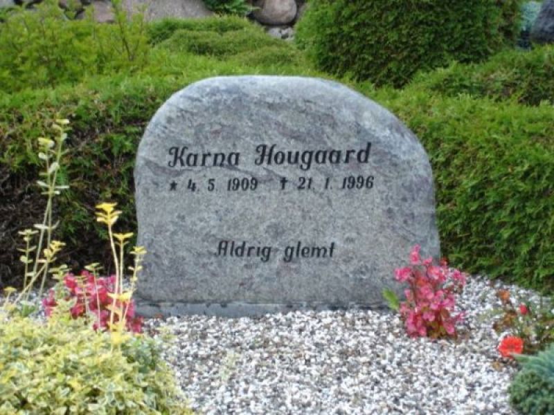 Karna Hougaard.jpg